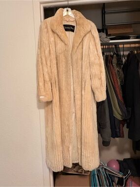1970’s Vintage Dior Full-Length Beaver Fur Coat